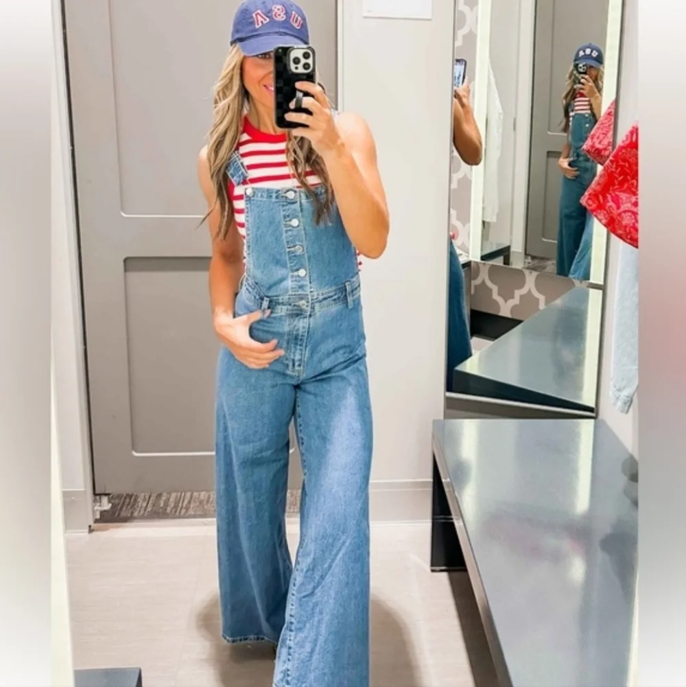 NWT Universal Thread Blue Denim Overall Jumpsuit Size 8 - Picture 3 of 12